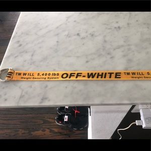 Hot Off White belt